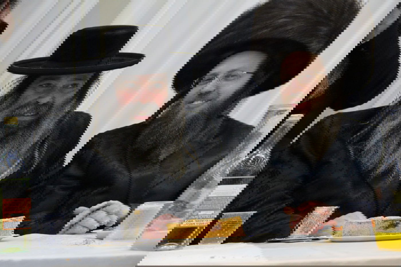 תיעוד: שמחת בית זוועהיל -ב"ב - קאמרנא