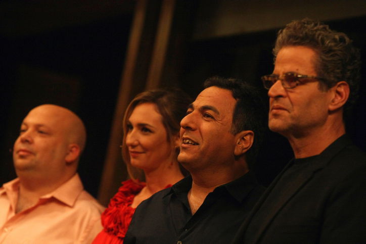 שופטי התוכנית, אילוסטרציה