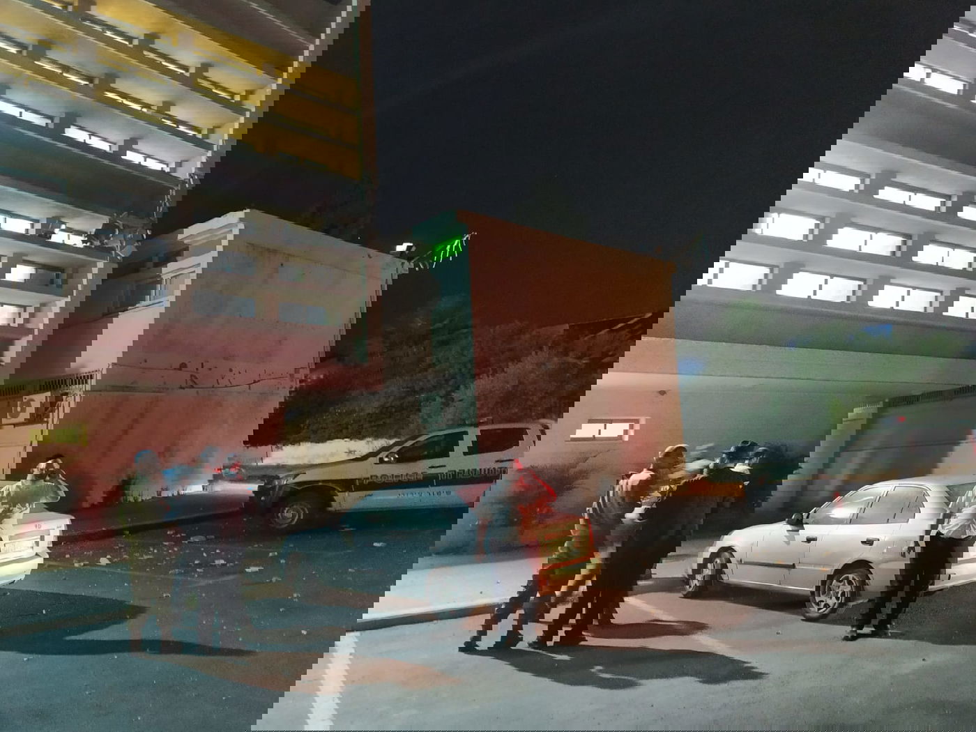 רקטה שוגרה מעזה ופגעה בישיבה בשדרות