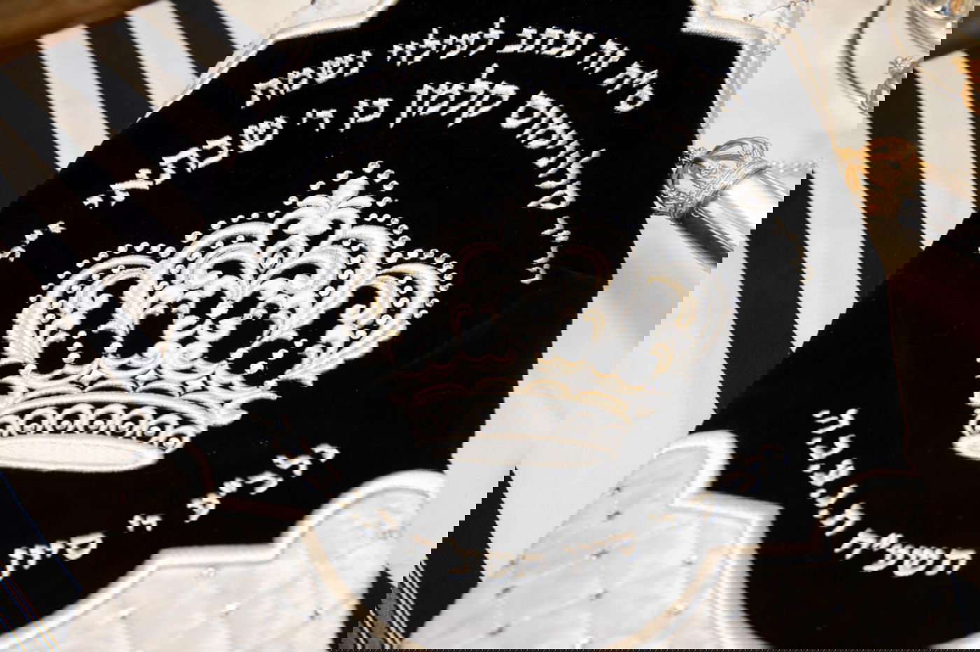 שני ספרי תורה לע"נ המשפיע רבי קלמן גולדשמידט זצ"ל