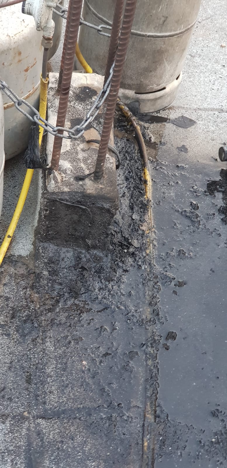 החקירה: משחק ילדים באש במחסן מאולתר הציתה את הבניין