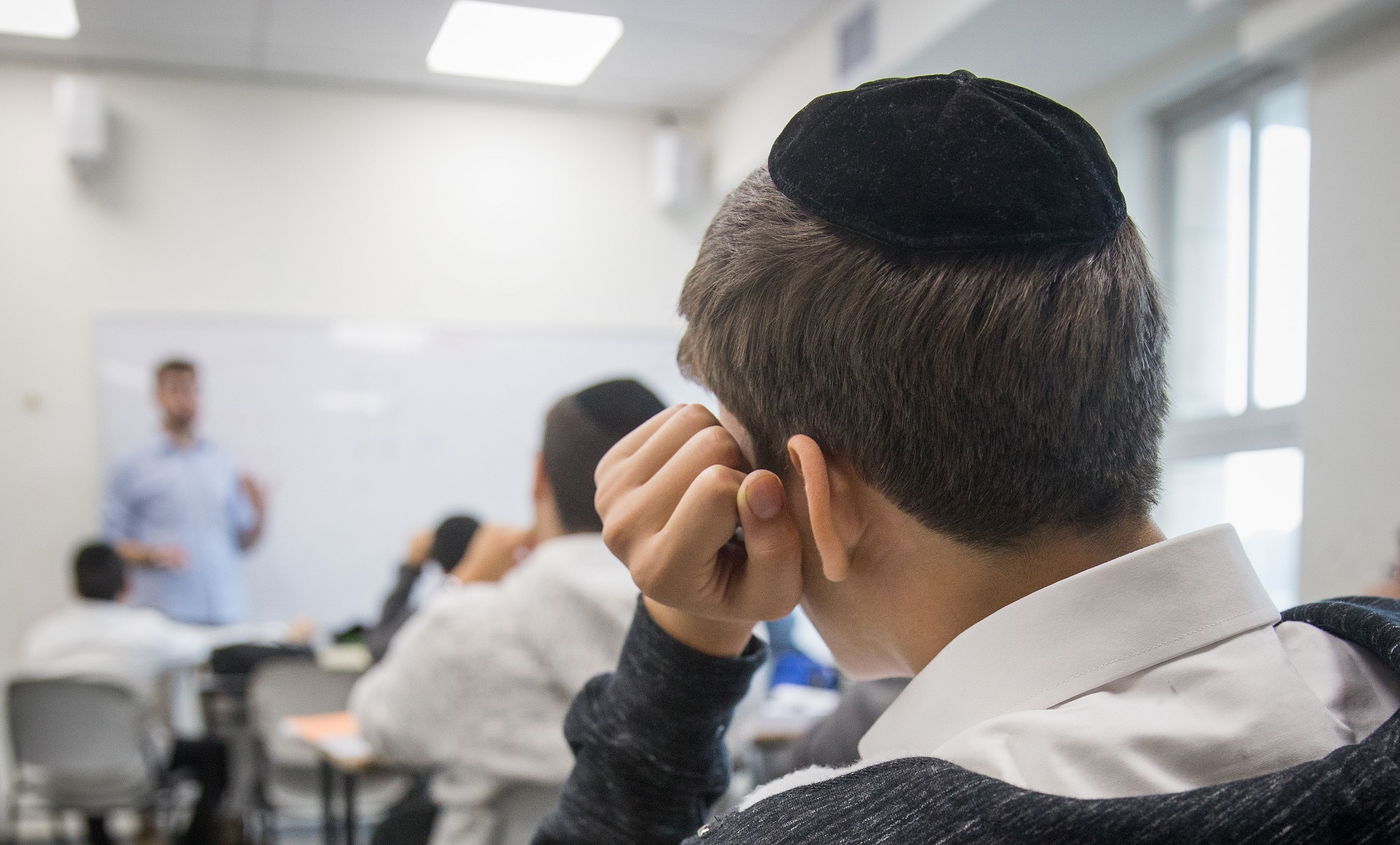 לצאת עם תואר אקדמאי שיפתח להם פתח למשרות החינוכיות