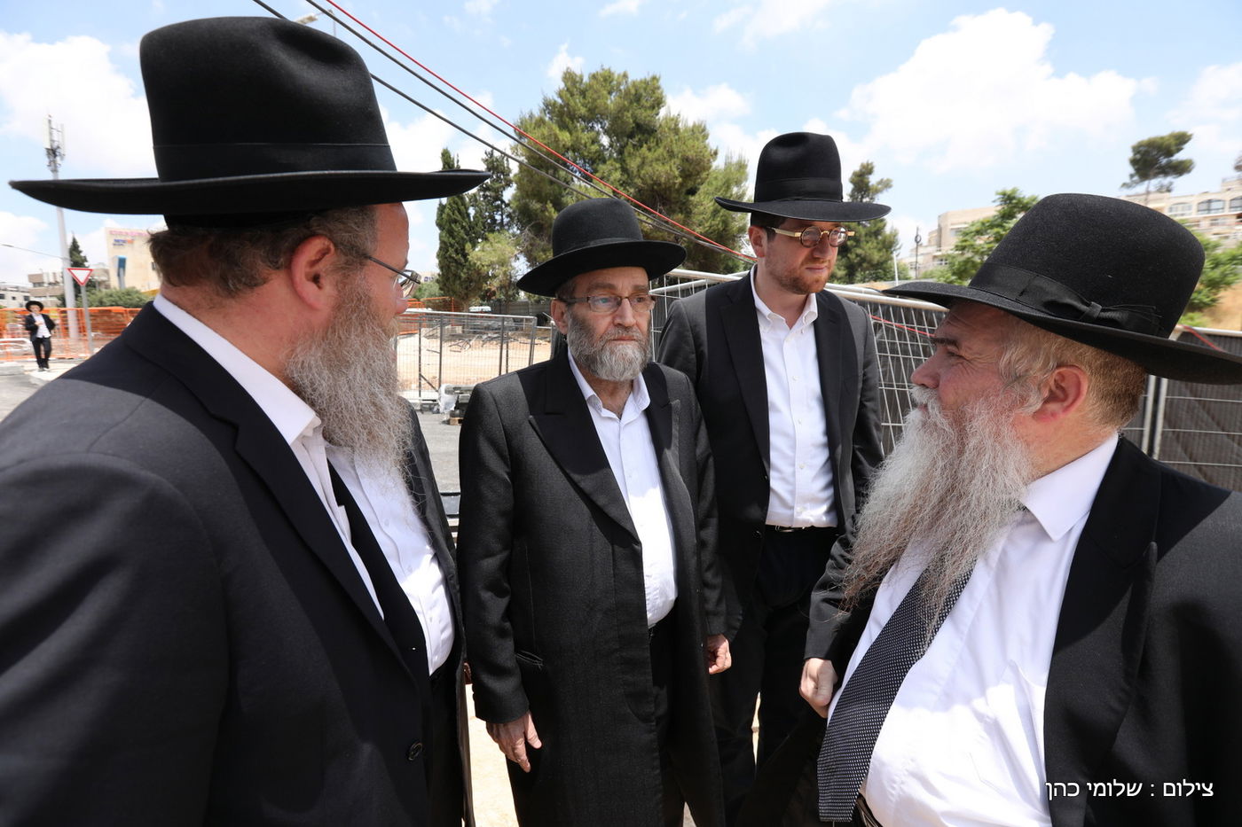 הגר"ח קנייבסקי ביקר בת"ת 'סוכת דוד' ובסמינר 'דרכי רחל'