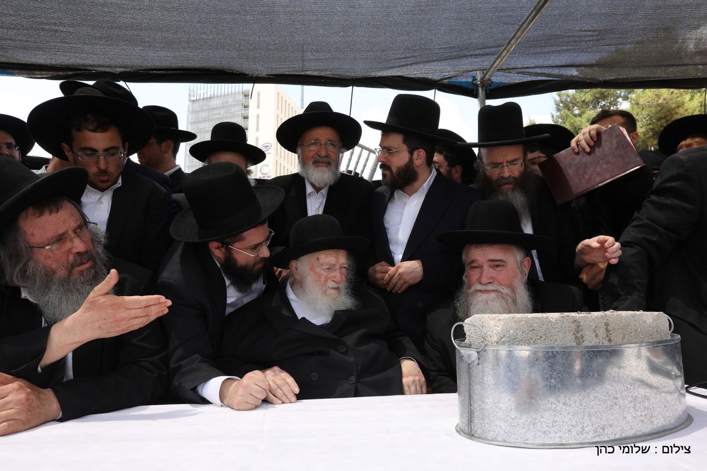 הגר"ח קנייבסקי ביקר בת"ת 'סוכת דוד' ובסמינר 'דרכי רחל'