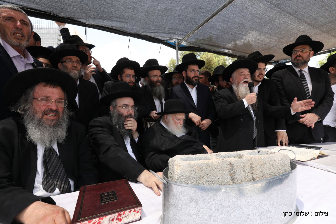 הגר"ח קנייבסקי ביקר בת"ת 'סוכת דוד' ובסמינר 'דרכי רחל'