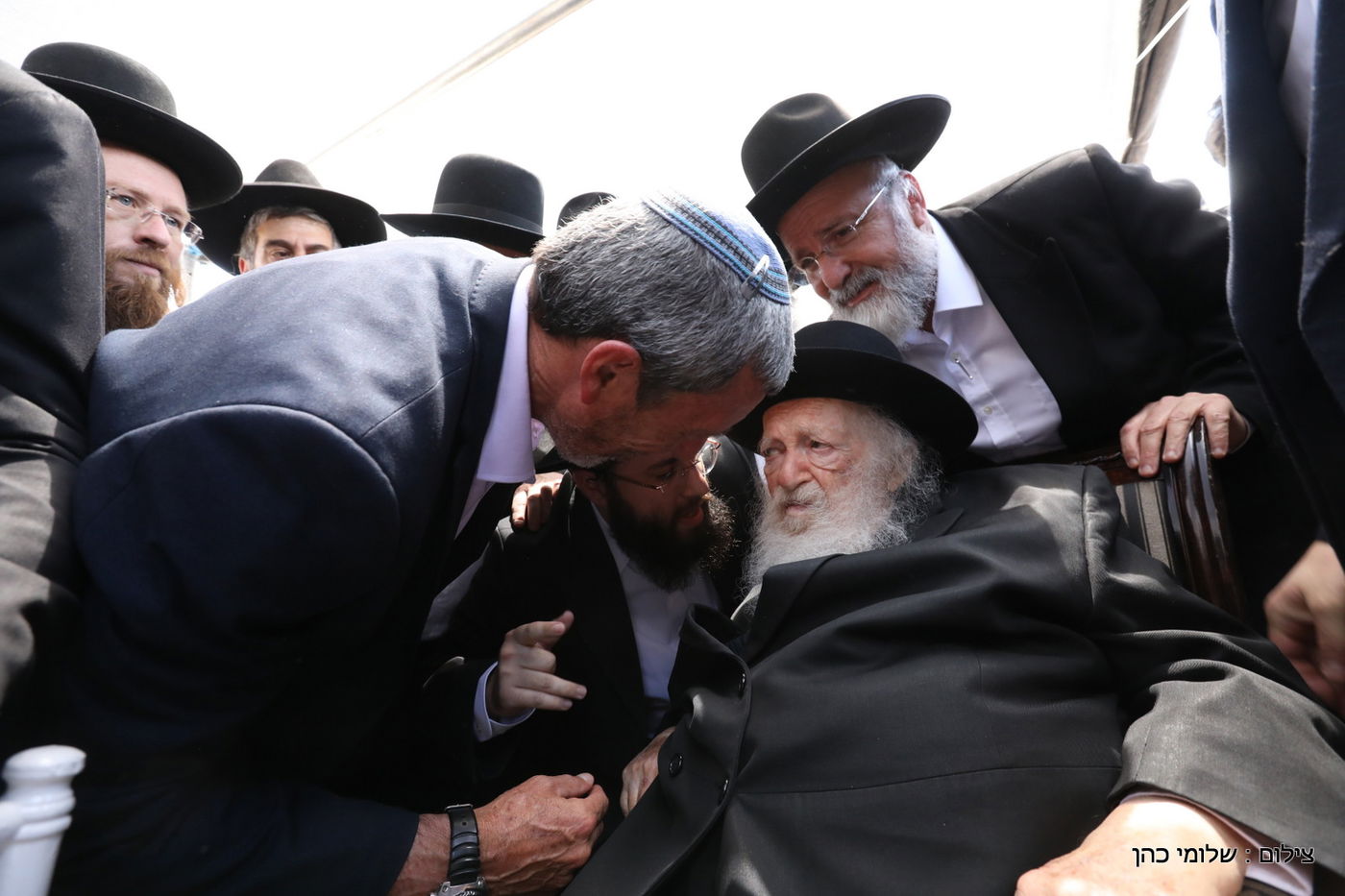 הגר"ח קנייבסקי ביקר בת"ת 'סוכת דוד' ובסמינר 'דרכי רחל'