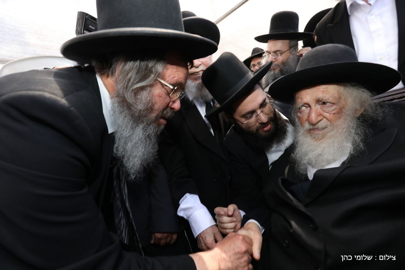 הגר"ח קנייבסקי ביקר בת"ת 'סוכת דוד' ובסמינר 'דרכי רחל'