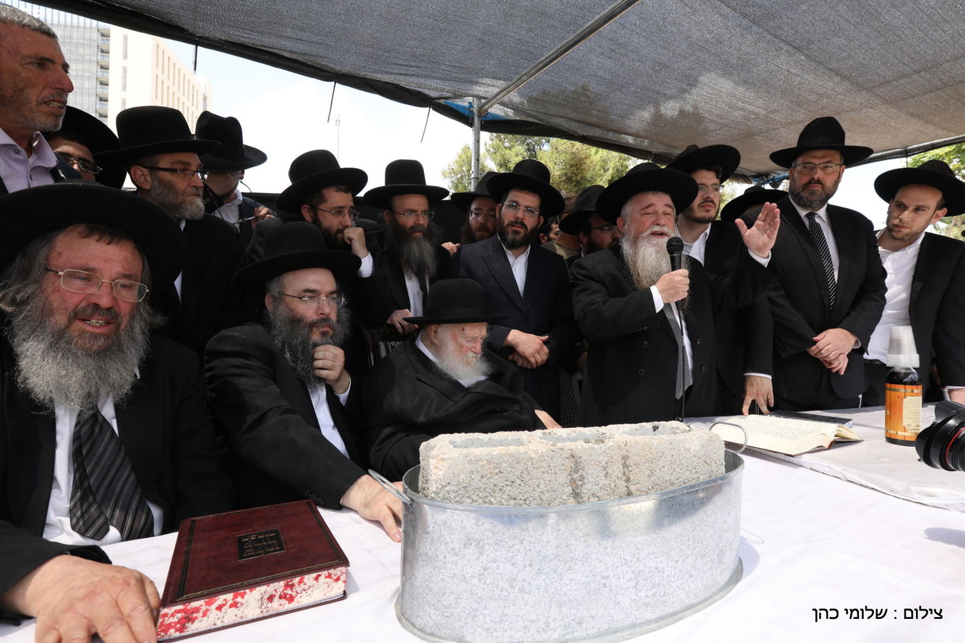 הגר"ח קנייבסקי ביקר בת"ת 'סוכת דוד' ובסמינר 'דרכי רחל'