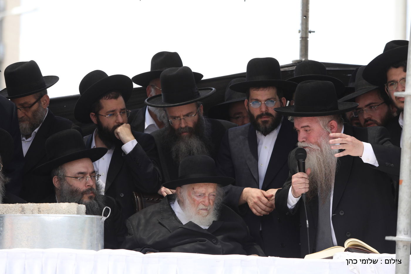 הגר"ח קנייבסקי ביקר בת"ת 'סוכת דוד' ובסמינר 'דרכי רחל'