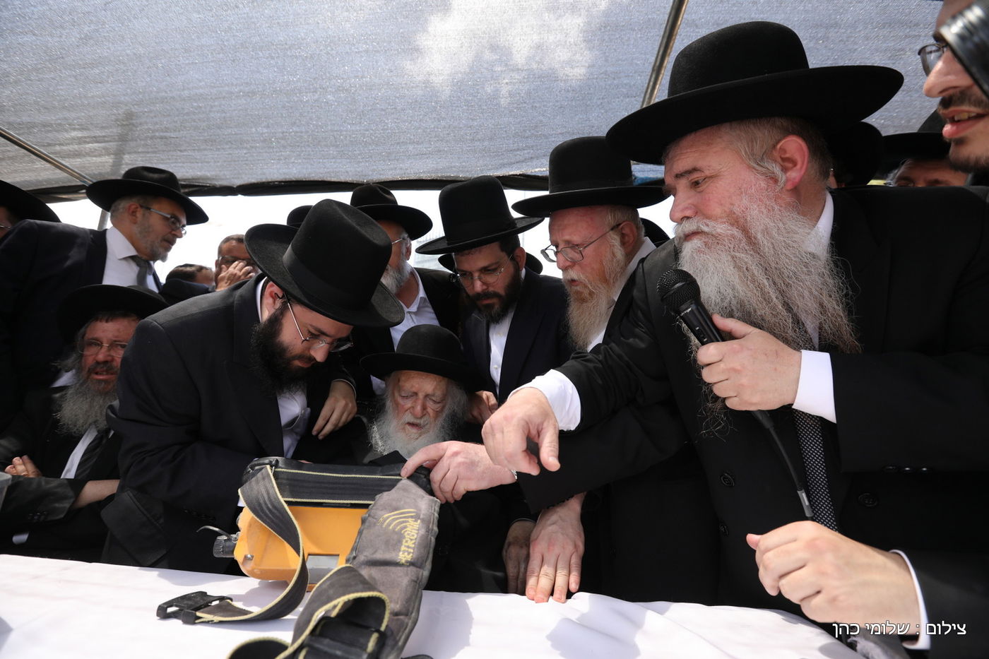 הגר"ח קנייבסקי ביקר בת"ת 'סוכת דוד' ובסמינר 'דרכי רחל'