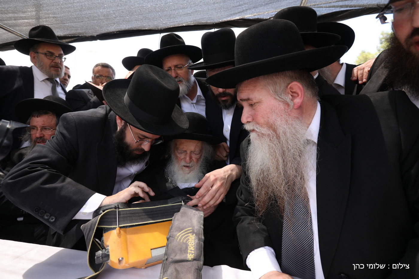 הגר"ח קנייבסקי ביקר בת"ת 'סוכת דוד' ובסמינר 'דרכי רחל'