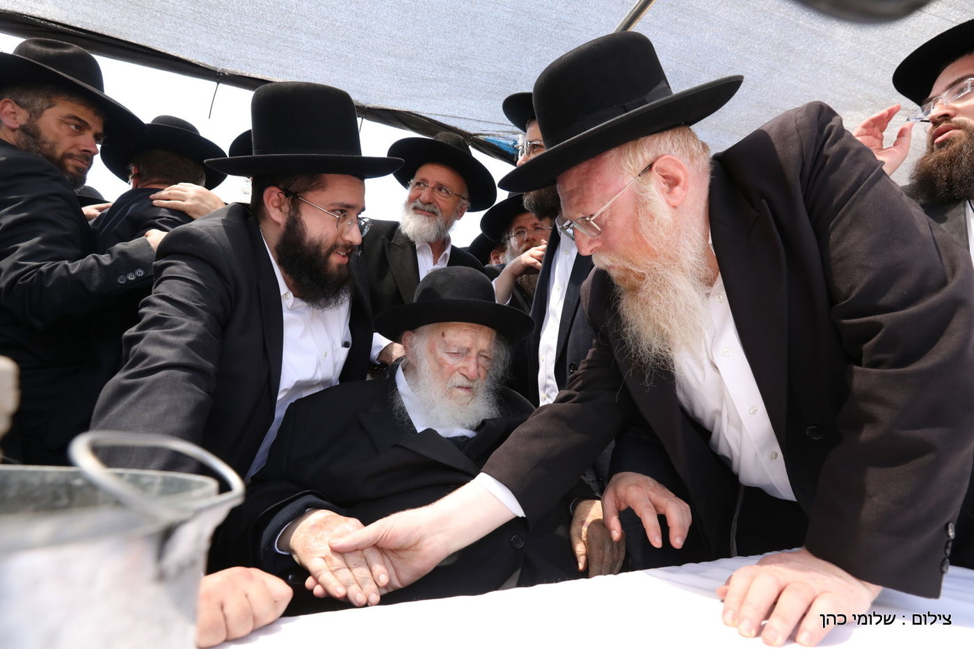 הגר"ח קנייבסקי ביקר בת"ת 'סוכת דוד' ובסמינר 'דרכי רחל'