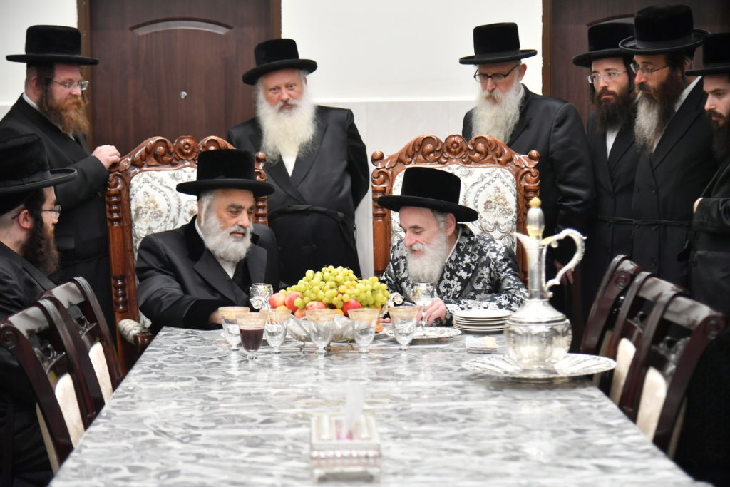 האדמו"ר מויזשניץ -י-ם ביקר אצל האדמו"ר מויז'ניץ