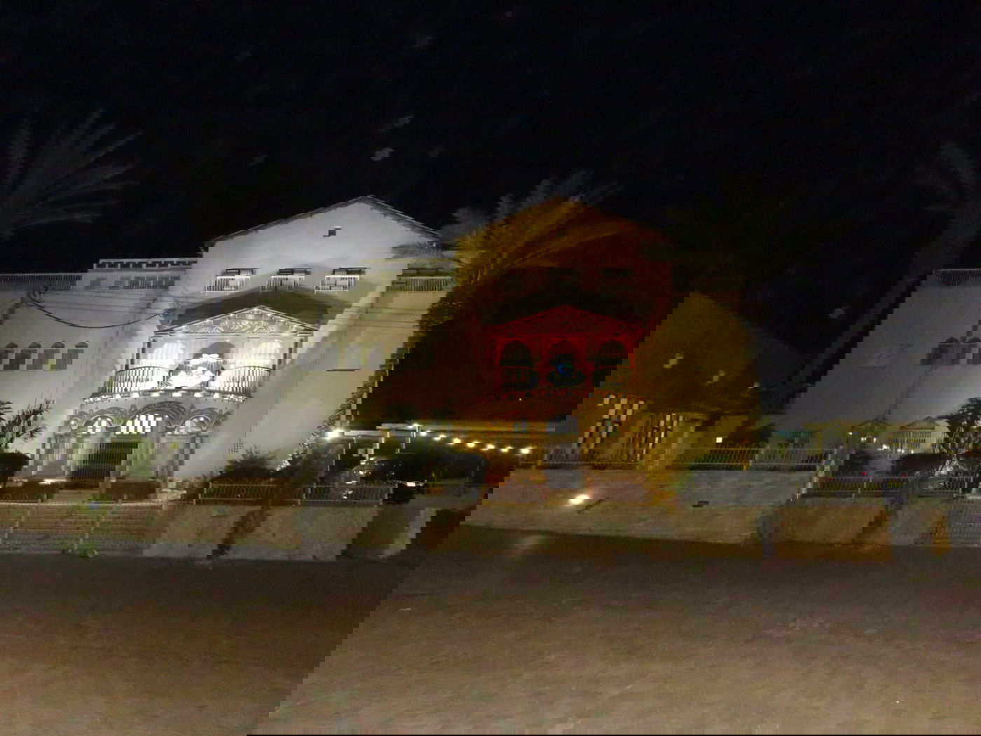 תיעוד: כך נערכים ב'צאנז' לחתונה הגדולה