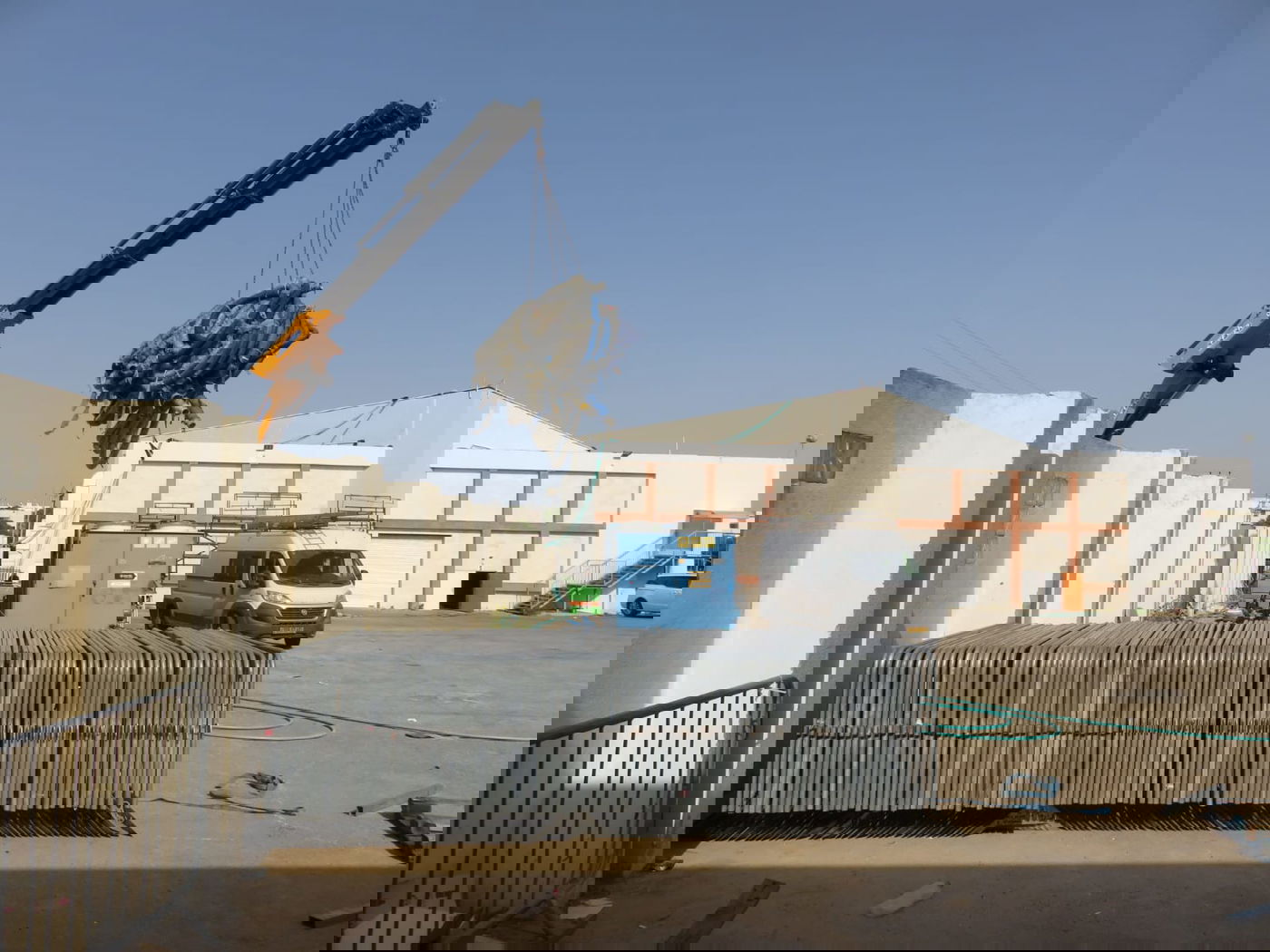 תיעוד: כך נערכים ב'צאנז' לחתונה הגדולה