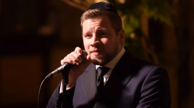 מרדכי שפירא במחרוזת חתונה לייב מלהיטיו