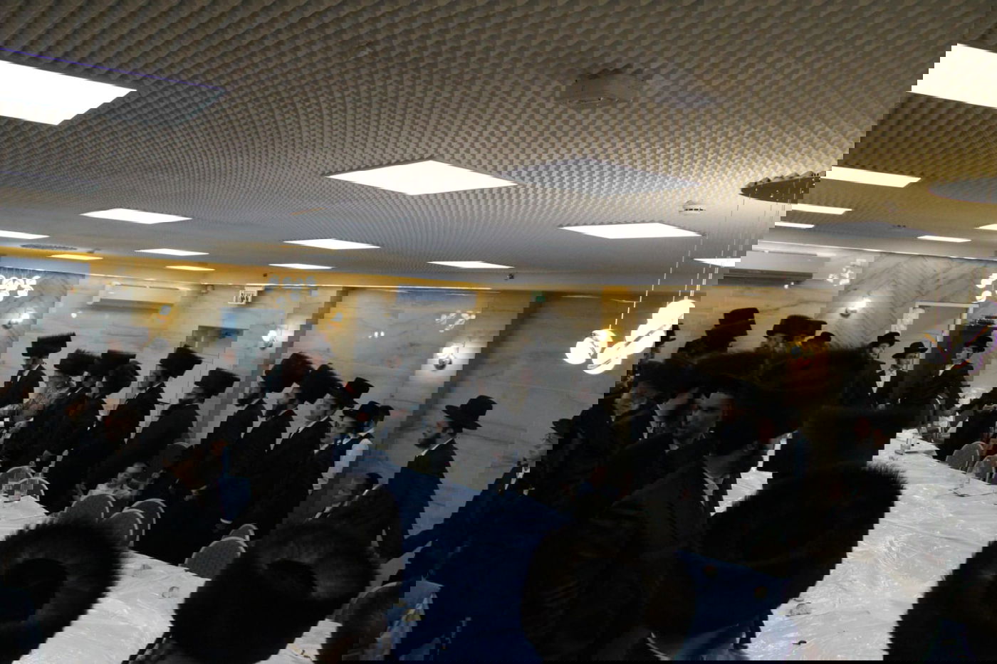 תיעוד: האדמו"ר מספינקא-ארה"ב ב'הבדלה'