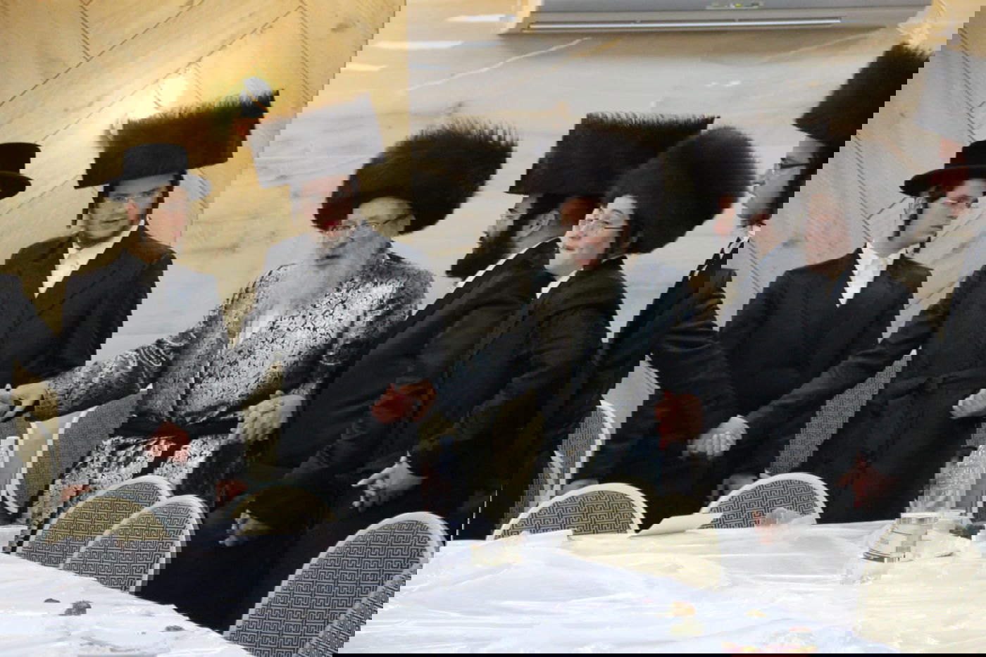 תיעוד: האדמו"ר מספינקא-ארה"ב ב'הבדלה'