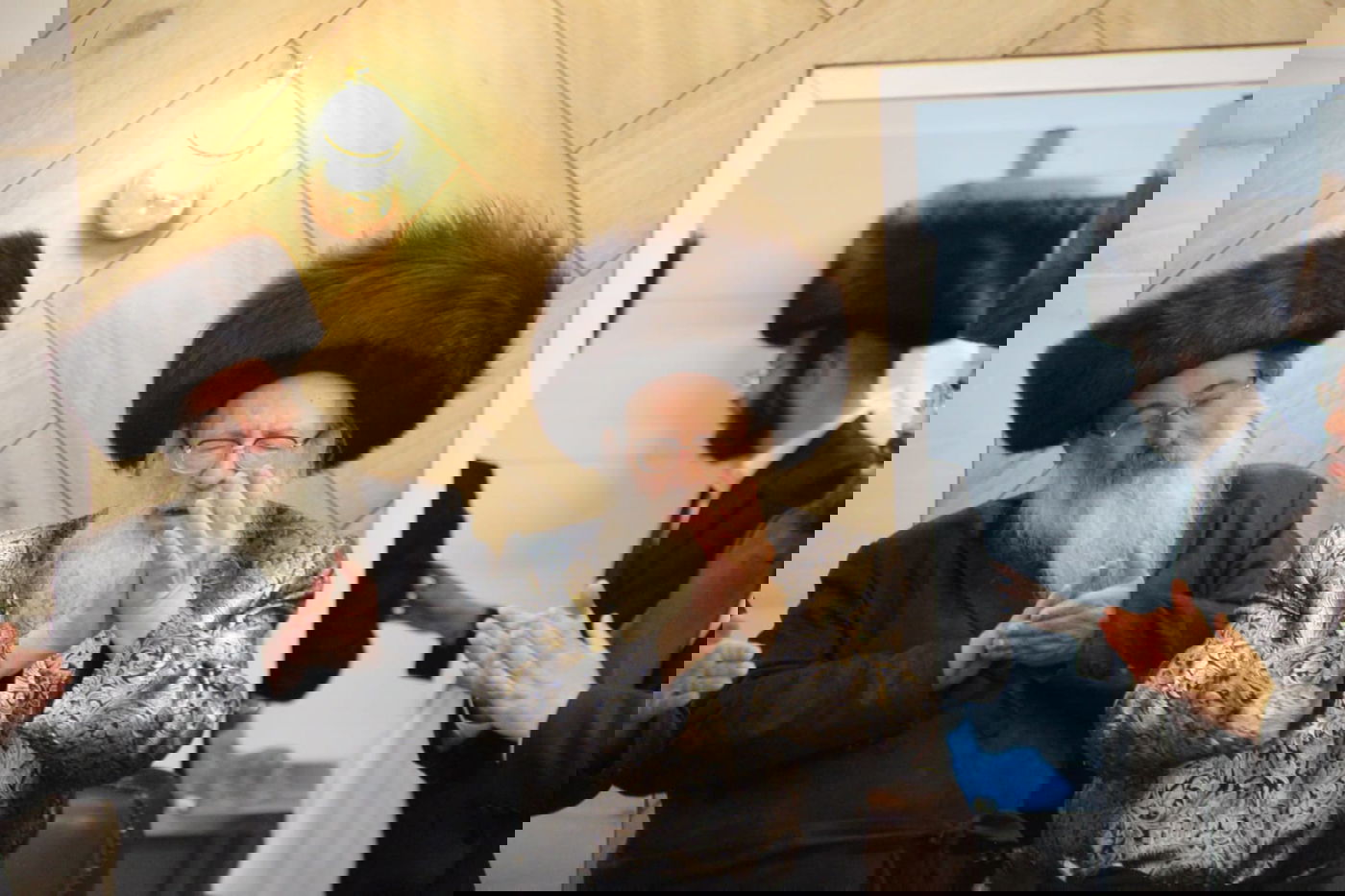 תיעוד: האדמו"ר מספינקא-ארה"ב ב'הבדלה'