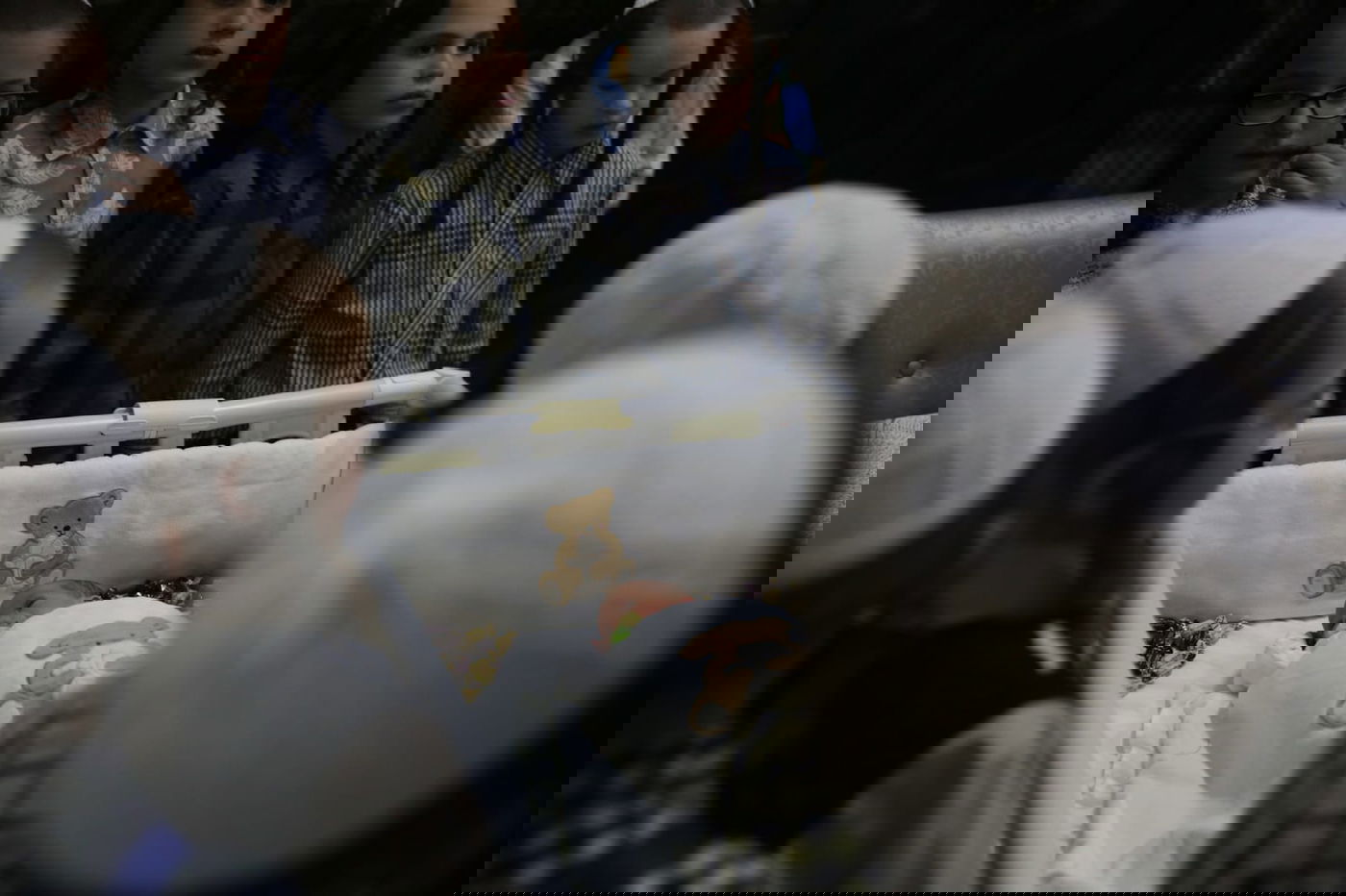 תיעוד: ילדי מאה שערים ב'קרישמע ליינען'