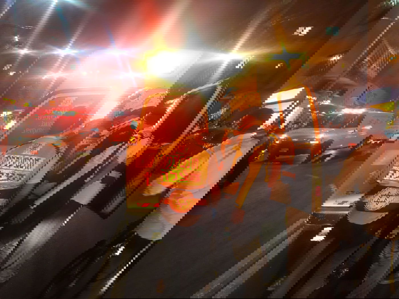 בני ברק: רוכב קורקינט חשמלי נפצע קשה - לעיני בנו