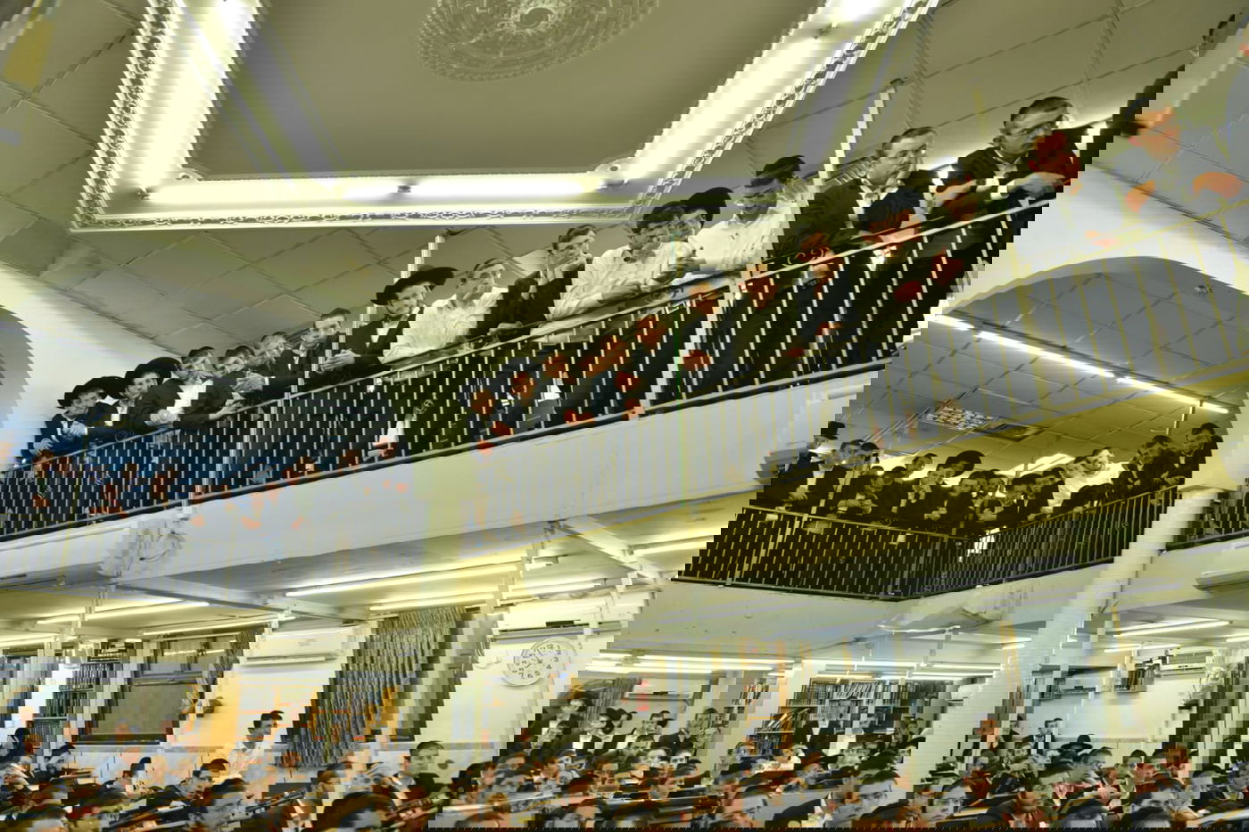 רה"י בעת מסירת השיעור