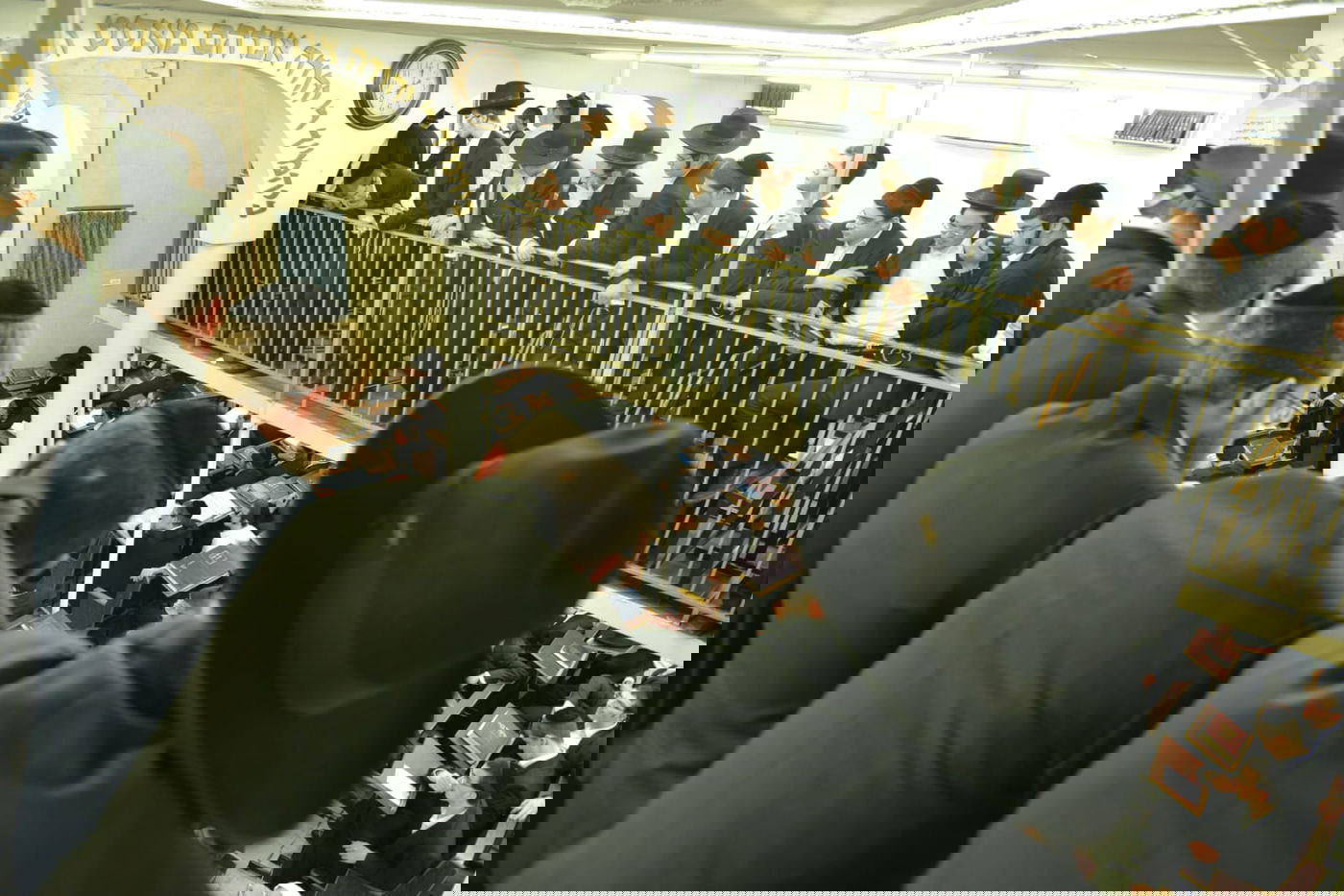 רה"י בעת מסירת השיעור