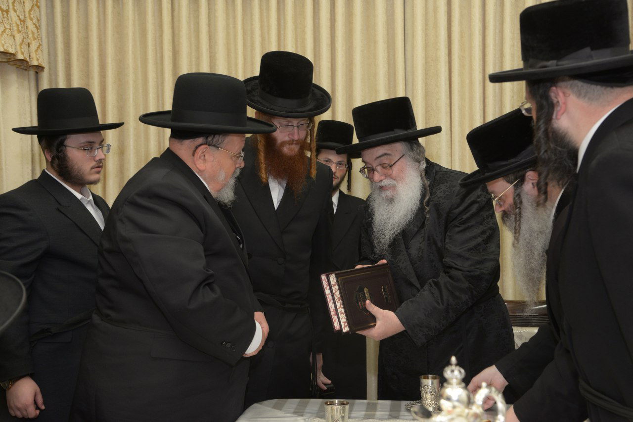 האדמו"ר מקאליב בביקור אצל גדולי ישראל