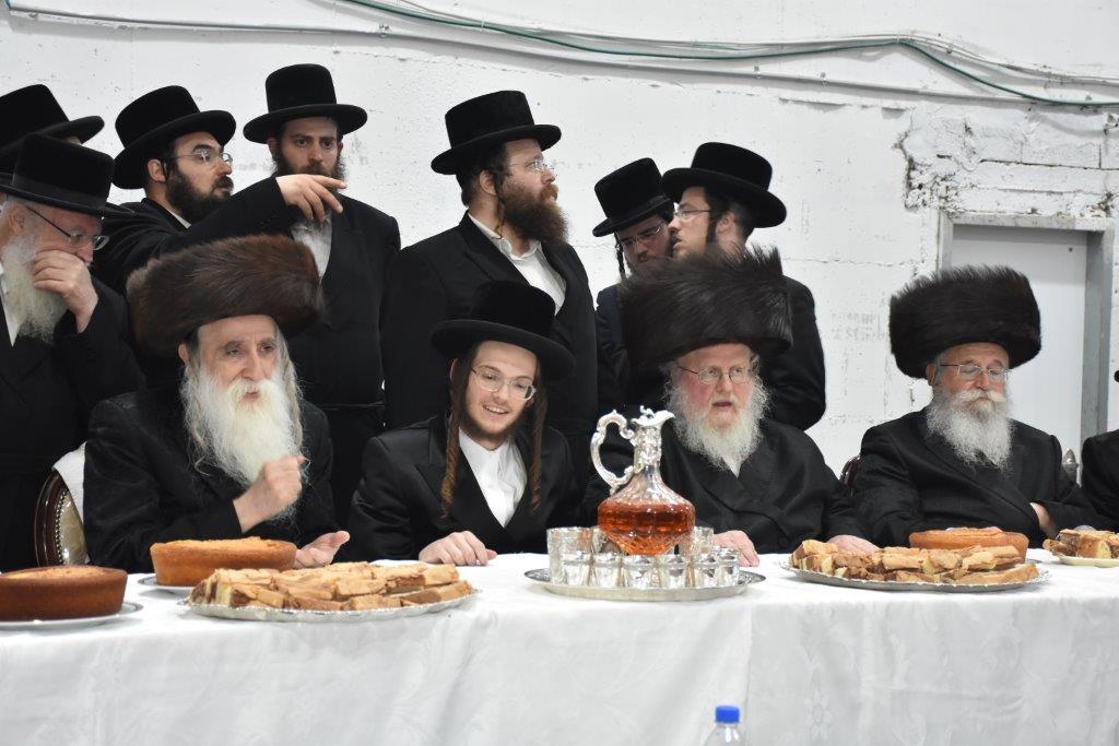 שמחת בית מחנובקא בעלזא - סאסוב - לעלוב - ספינקא