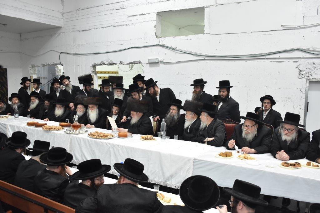 שמחת בית מחנובקא בעלזא - סאסוב - לעלוב - ספינקא