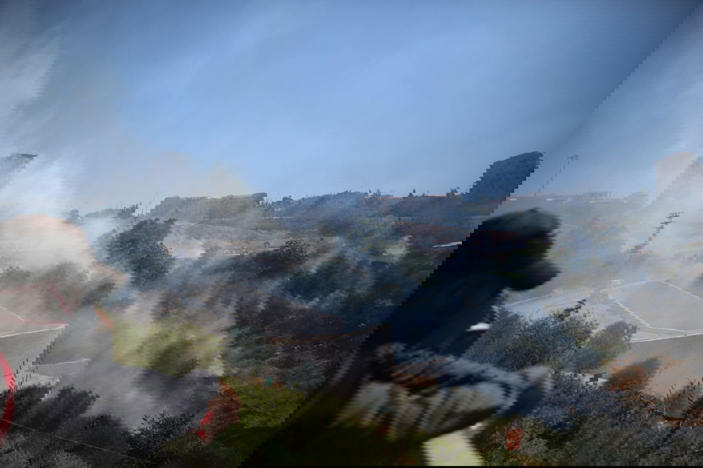 חשש מזליגת השריפה בליפתא לכיוון ירושלים • צפו בתיעוד