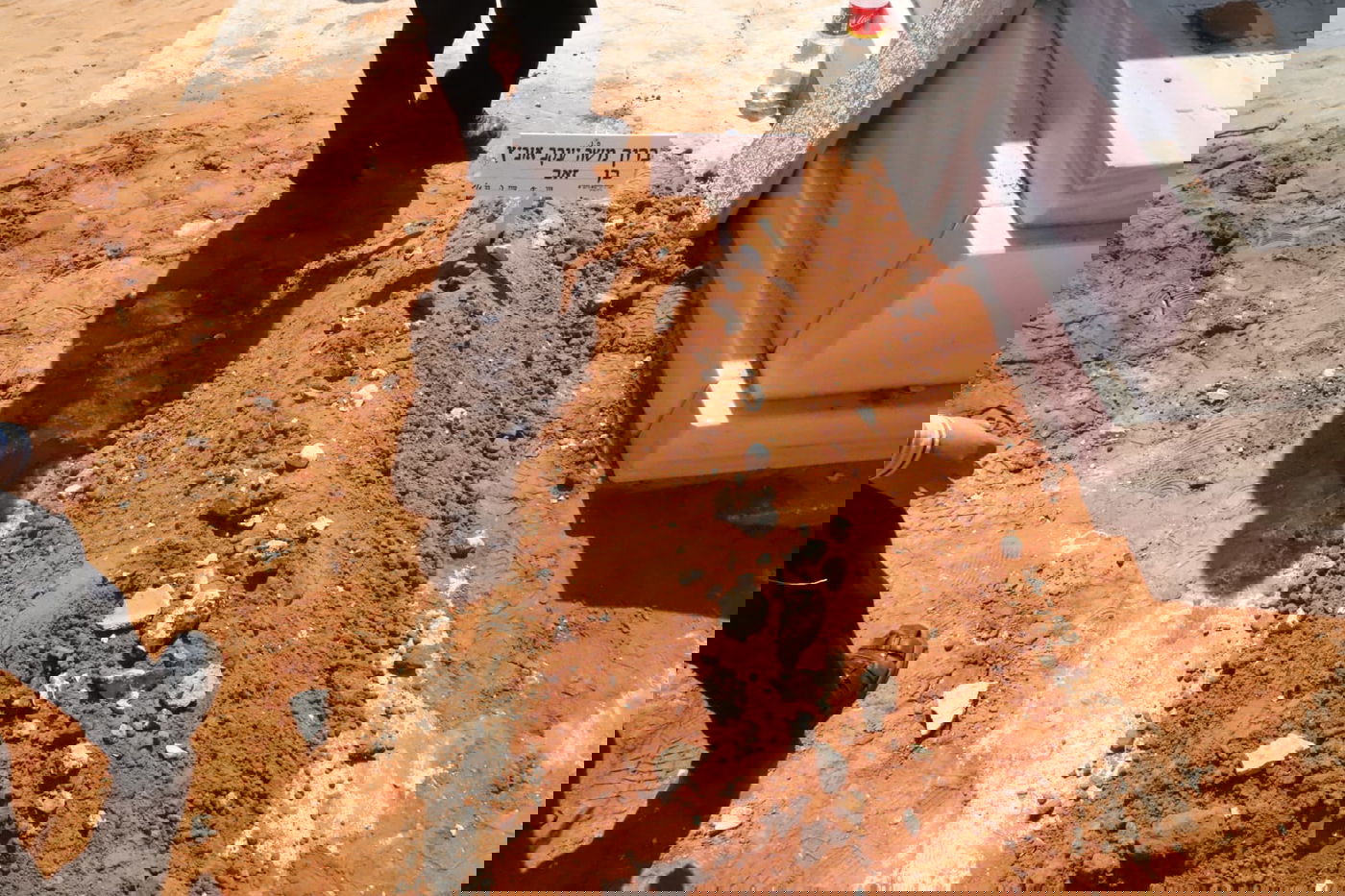 מאות בהלוויית הצלם של גדולי ישראל. צפו