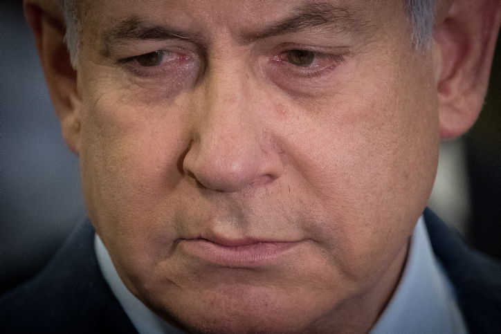 על נתניהו להשיב את הכסף שקיבל מבן דודו