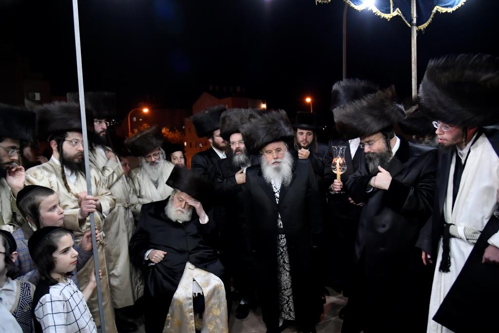 שמחת בית מישקולץ - תולדות אהרן | גלריה