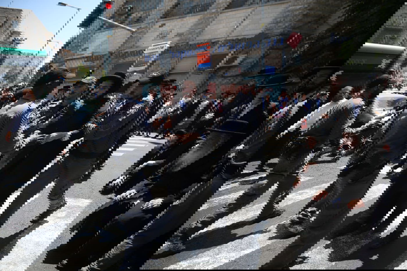 הפגנה אלימה בירושלים בעקבות מעצר הבנות