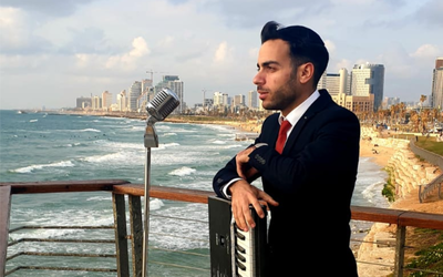 משה שימחה בסינגל קליפ בכורה: והוא מעליי