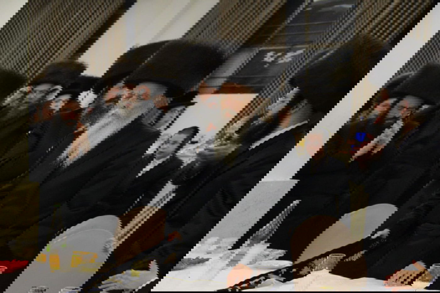 תיעוד: נכדו של נשיא ישיבת טשעבין התחתן