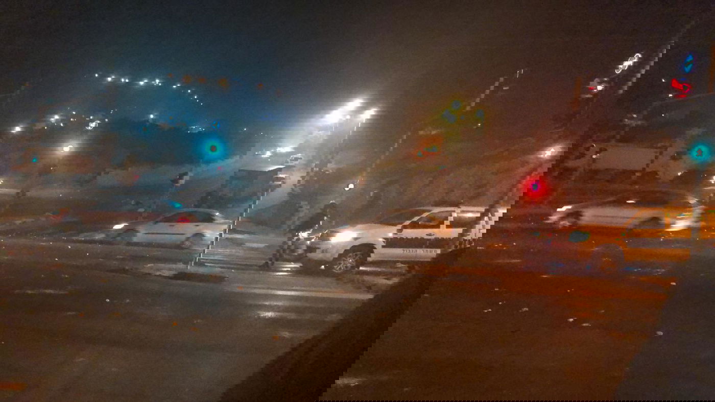 בקבוקי התבערה המתלקחים על כביש מעלה אדומים