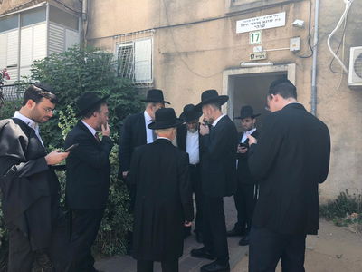 רחוב ראב"ד בב"ב, הבוקר