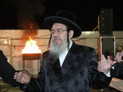 האדמו"ר מזוויעהל התמוטט ואושפז בביה"ח