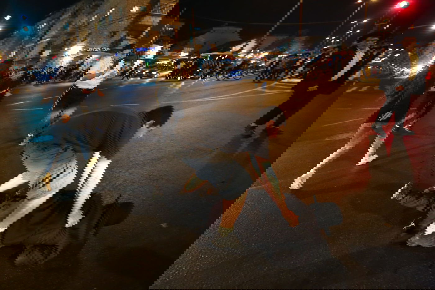 תיעוד: הפגנה סוערת בירושלים במחאה על גיוס בנות