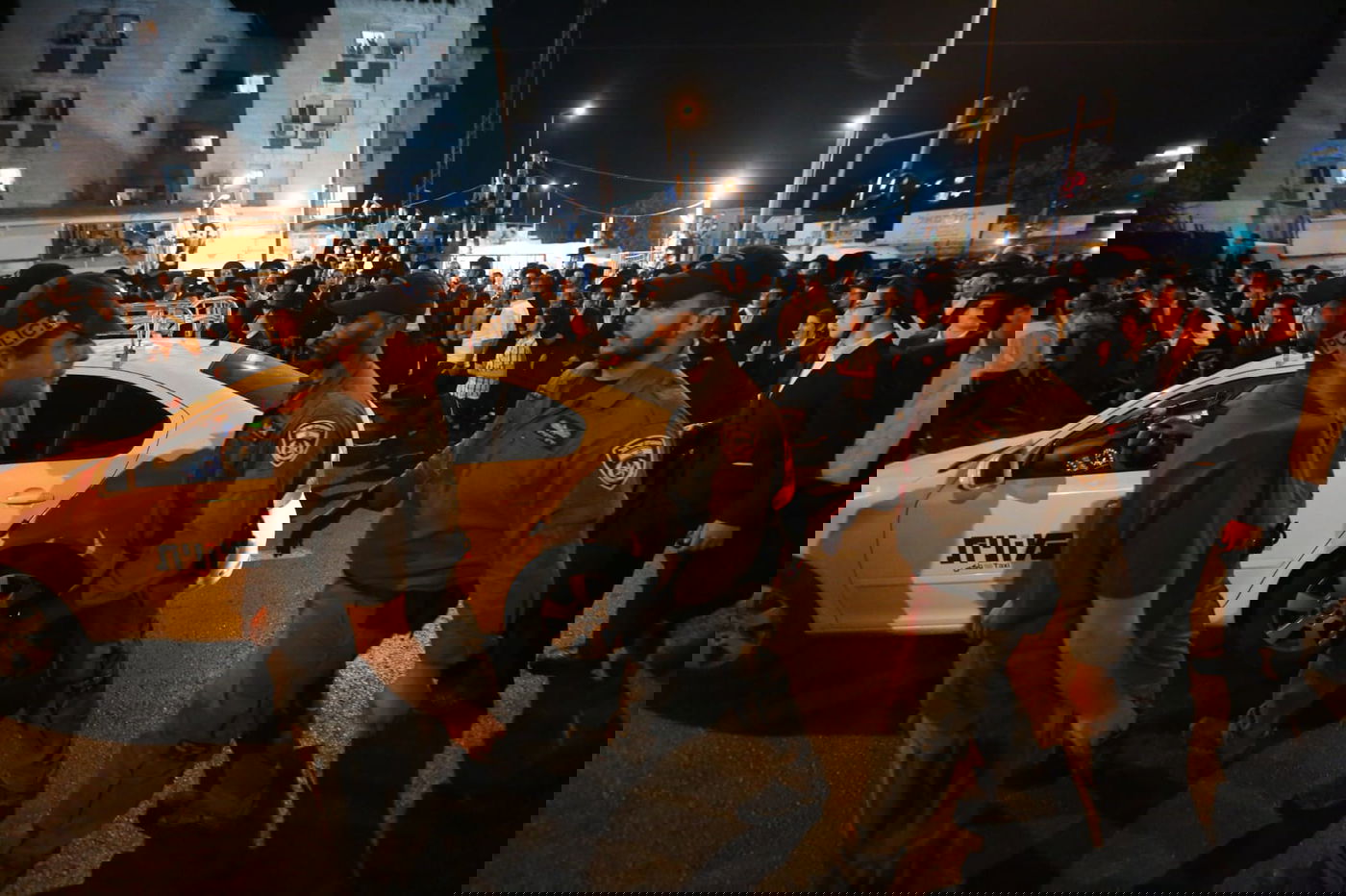 תיעוד: הפגנה סוערת בירושלים במחאה על גיוס בנות