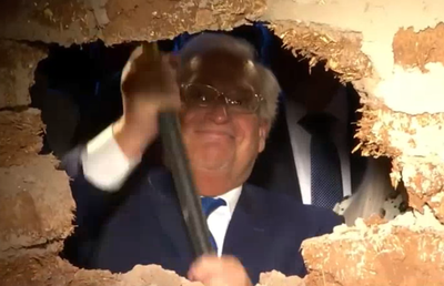 השגריר דיוויד פרידמן פורץ את הדרך