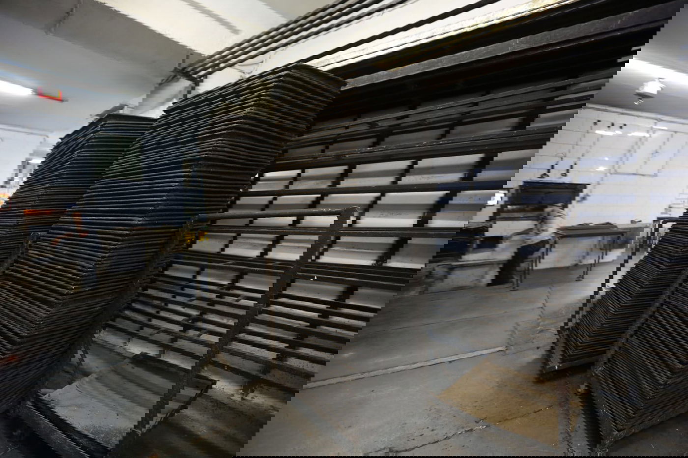 כך נראה התנור של 'מאפיית לנדנר' שקרס • תיעוד