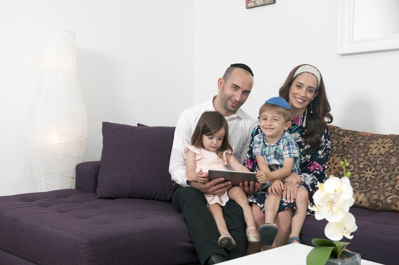 האחריות שלנו היא לוודא שכל מסך בבית מוגן