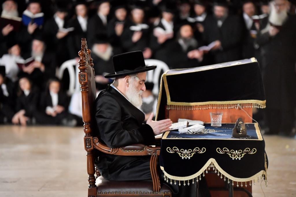 לקראת החתונה: האדמו"ר מויז'ניץ בכותל המערבי