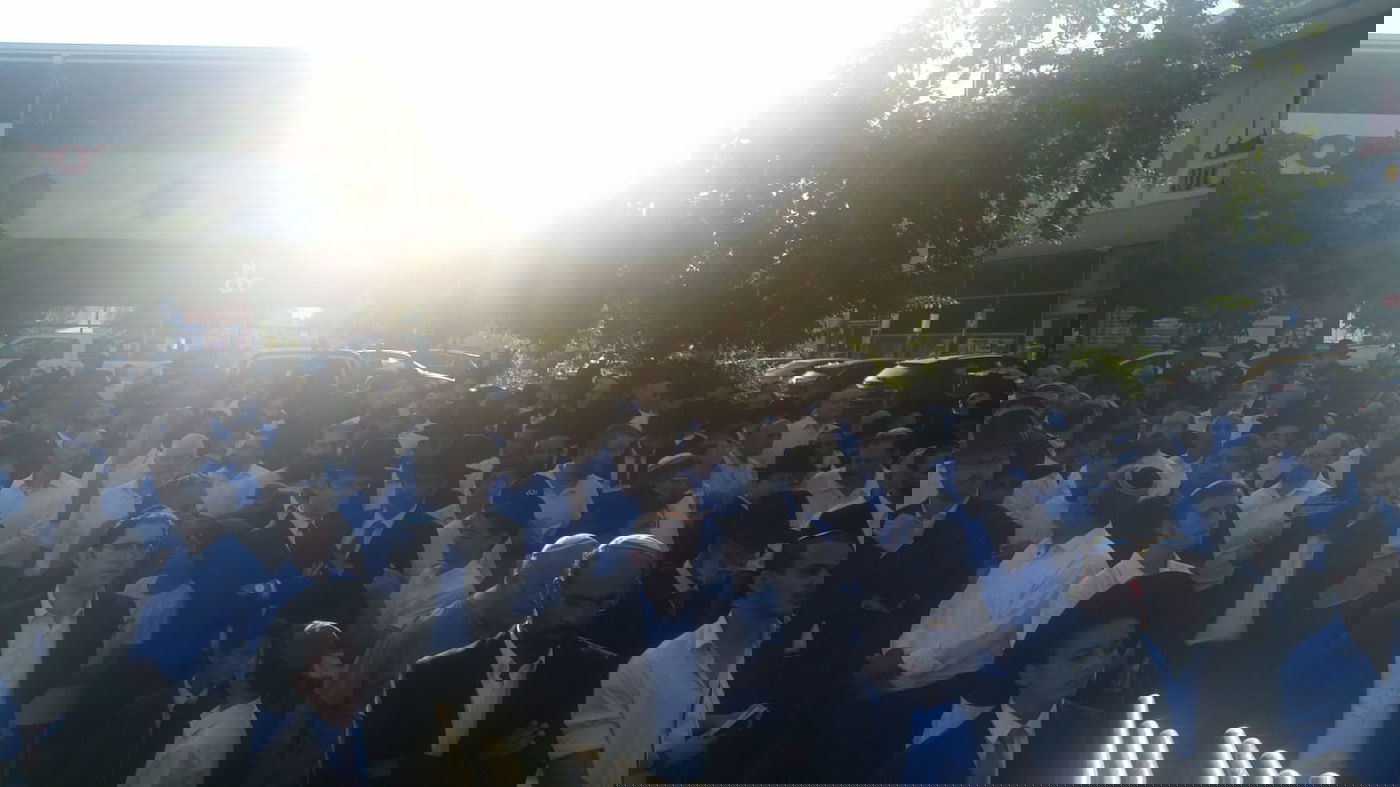 פ"ת: המונים ב'קבלת שבת' ברחובה של עיר