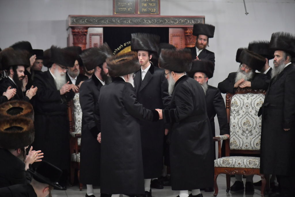 תיעוד: ה'פארשפיל' לנכד האדמו"ר מויז'ניץ