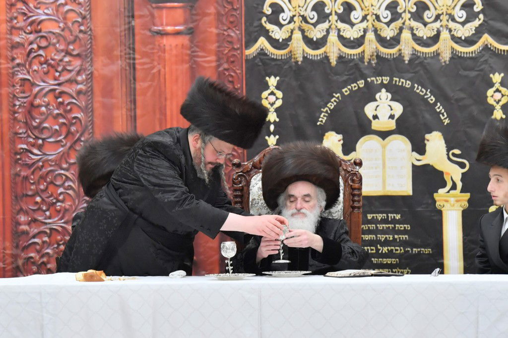 תיעוד: ה'פארשפיל' לנכד האדמו"ר מויז'ניץ