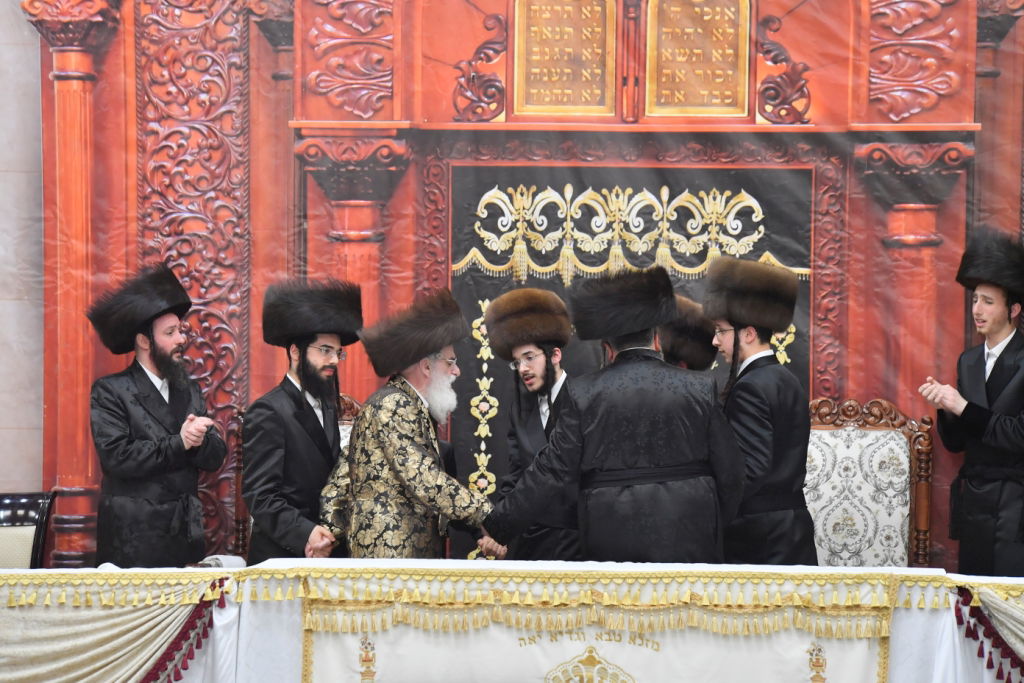 תיעוד: ה'פארשפיל' לנכד האדמו"ר מויז'ניץ